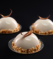 �߰����� �ѷ��� ȭ��Ʈ���� Ÿ��Ʈ �����